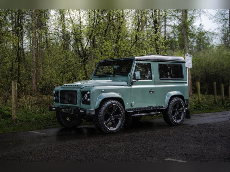 Bespoke Land Rover Defender 90 Utility - Keswick Green