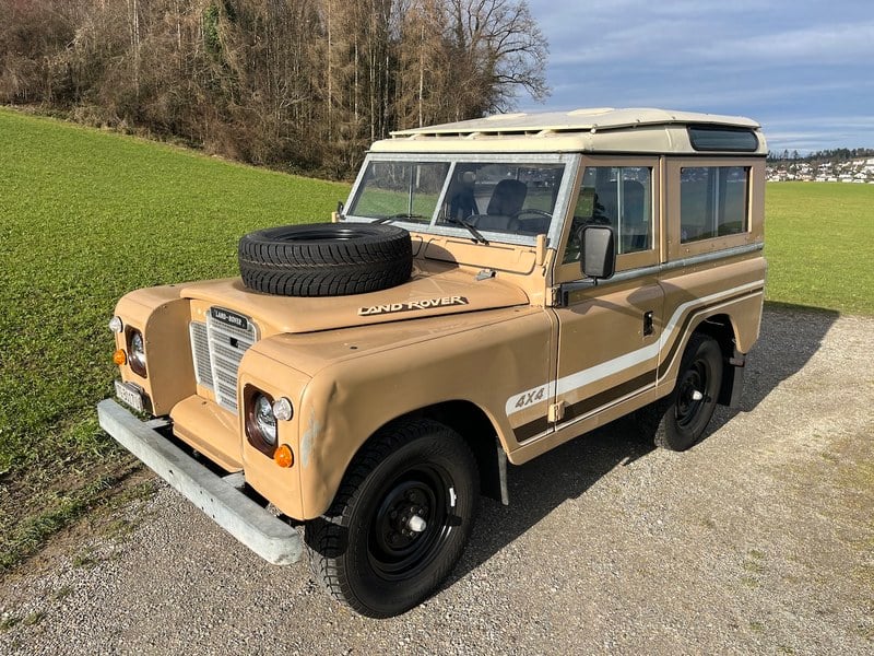 1983 Land Rover Series 3 - 2 1983 Land Rover Series 3 - 2