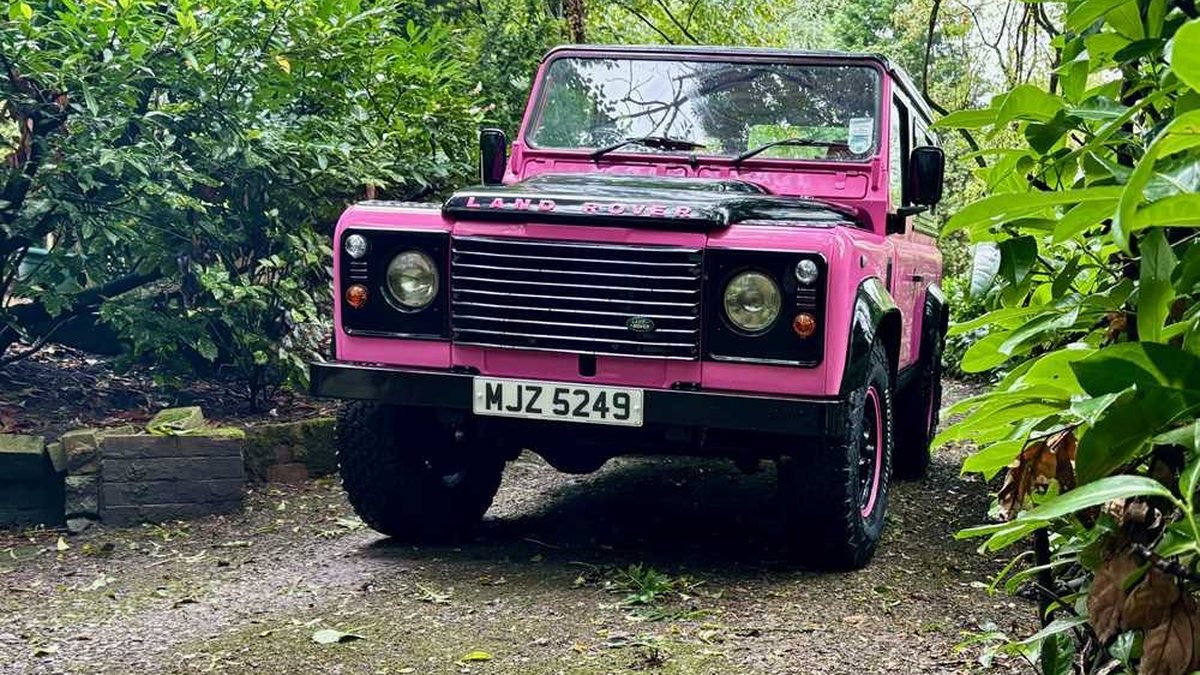1987 Land Rover Defender Pink Right Hand Drive in United Kingdom - For ...