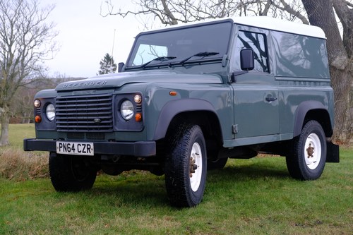 64 Land Rover Defender 90 - Brand New Engine - Keswick Green