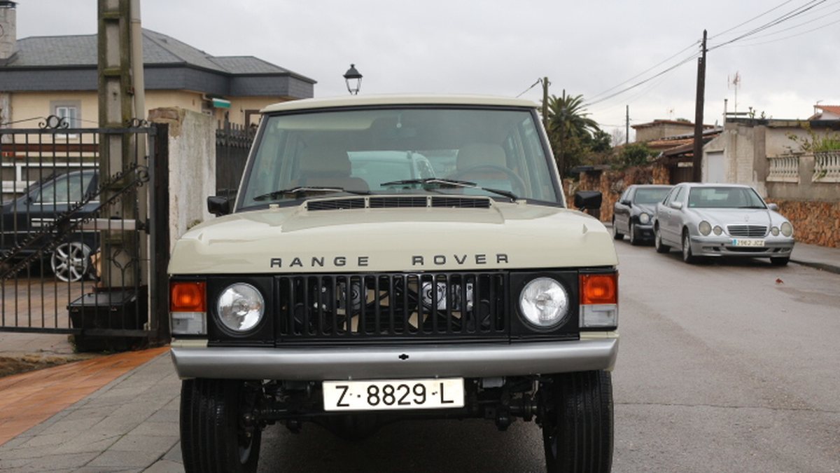 1980 Land Rover Range Rover Beige Manual, 4 speed Left Hand Drive in ...