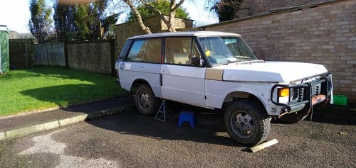 Land Rover Range Rover Classic rolling project