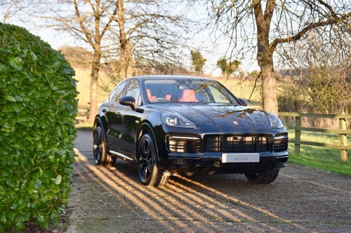 2023 Porsche Cayenne 3.0 V6 E-Hybrid 17.9kWh TiptronicS 4WD Kaufen Bei