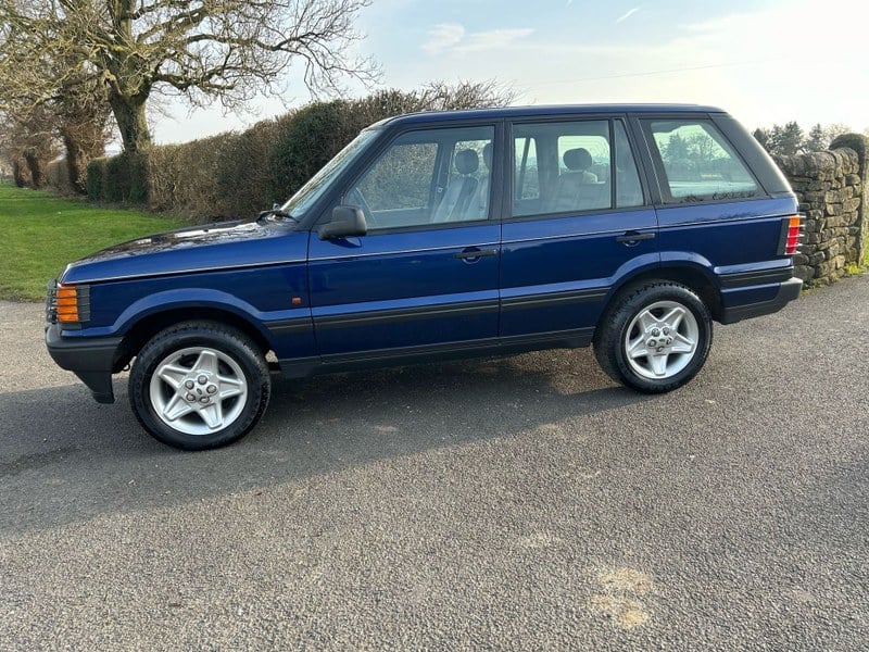 Land Rover Range rover p38 For Sale | Car and Classic