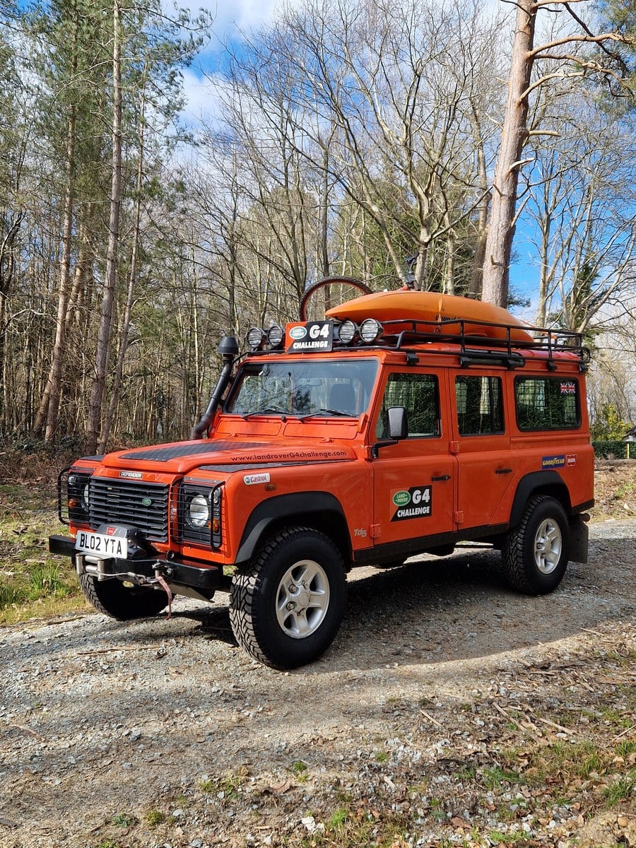 2002 Land Rover Defender Laranja Manual, 5 velocidades Volante à ...