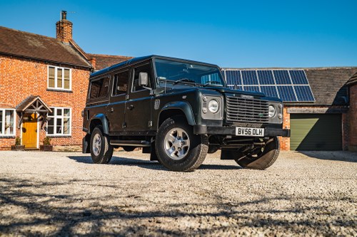 2006 Defender 110 CSW TD5 XS 98k FSH For Sale