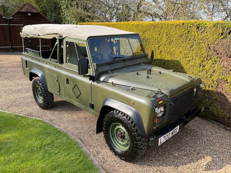 Defender 110 Soft Top - 6 Seater
