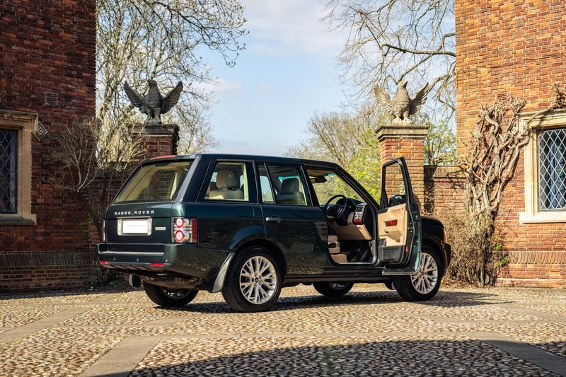 2010 Land Rover Range Rover - 1 2010 Land Rover Range Rover - 1
