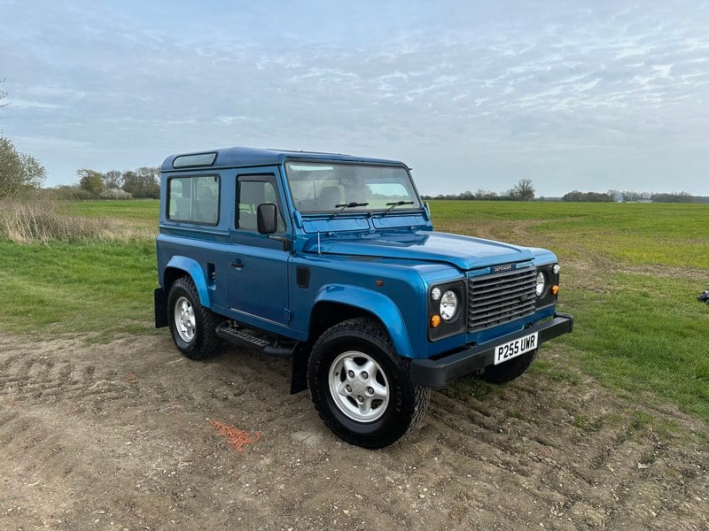 Rapid Classics: Eine Suche. Alle Oldtimer. 21 » Rapid Classics: Eine Suche. Alle Oldtimer. 1996 Land Rover Defender L316 90
