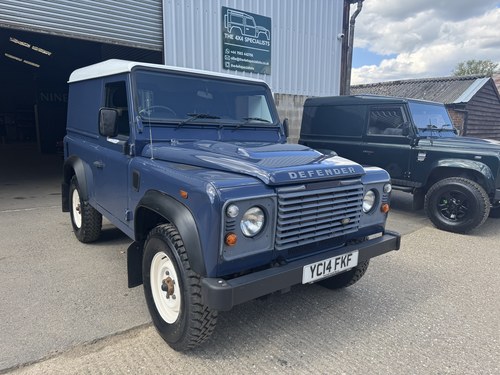 2014 Land Rover Defender 90 Hard Top 2.2 TDCi - No VAT 4x4 VENDU