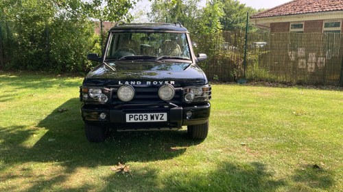 2003 Land Rover Discovery 4.0i V8 ES 7-Seater Low Mileage