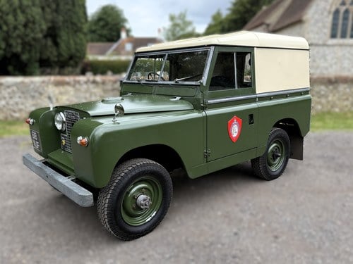 superb 1961 Land Rover Series 2 88in petrol hardtop 33k VENDUTO