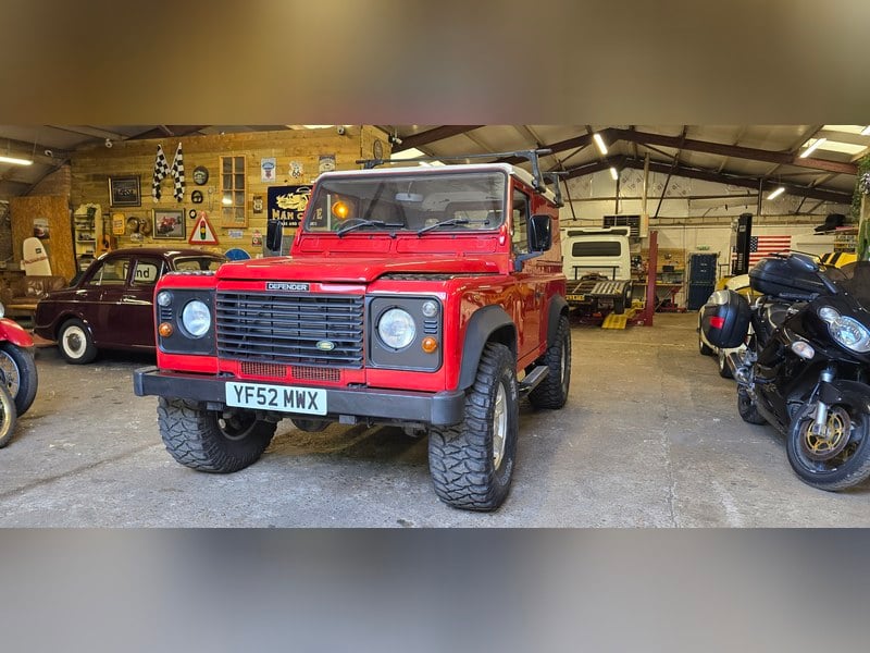 Land Rover Defender 90