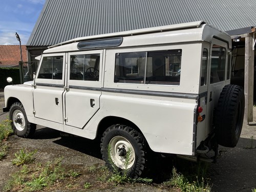 1966 Land Rover Series 2a
