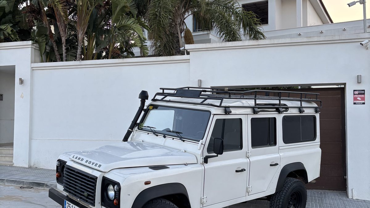 2009 Land Rover Defender White Manual, 6 speed Left Hand Drive in ...