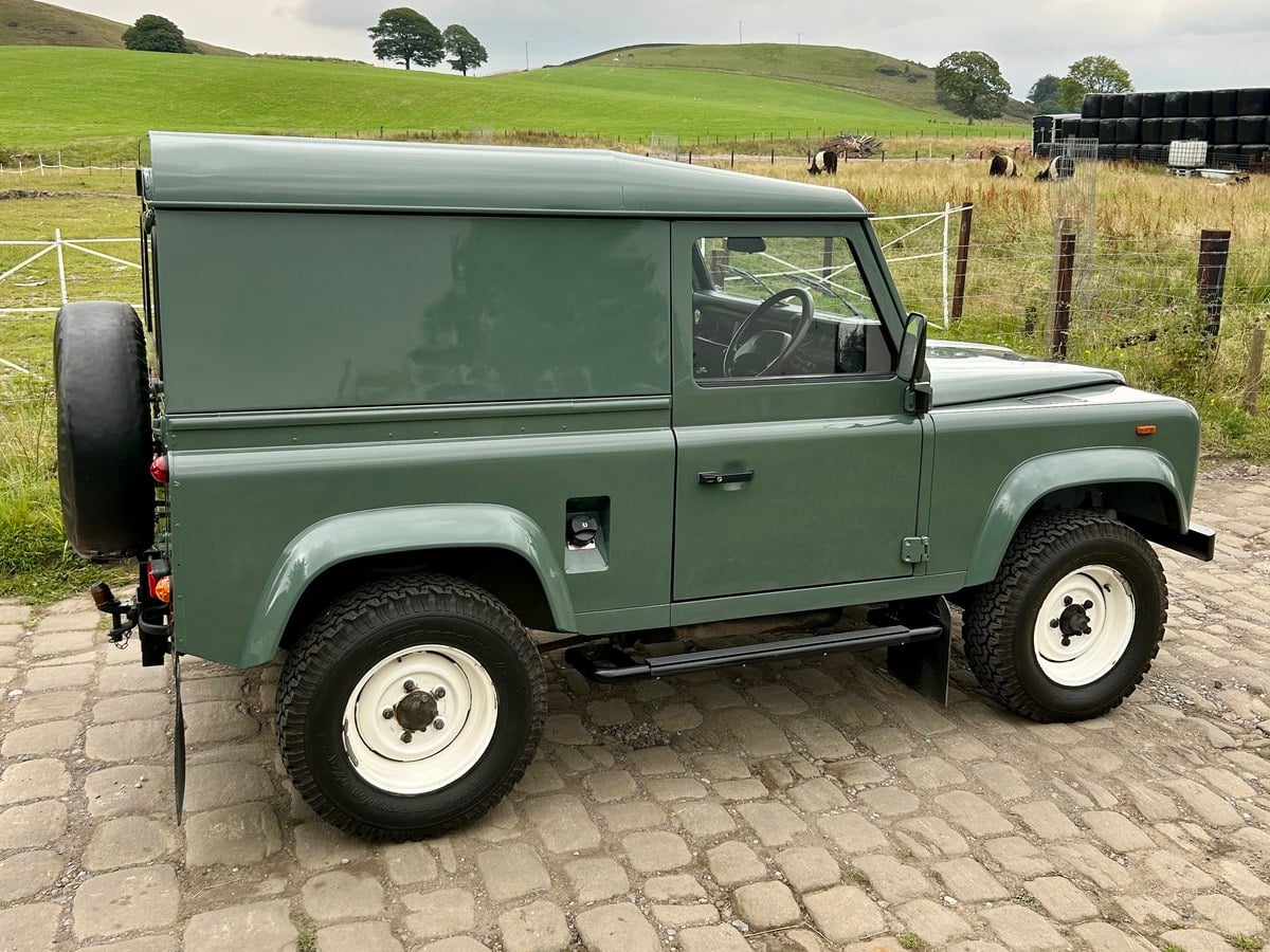 1993 Land Rover Defender Groen Handgeschakeld, 5 versnellingen Rechts ...