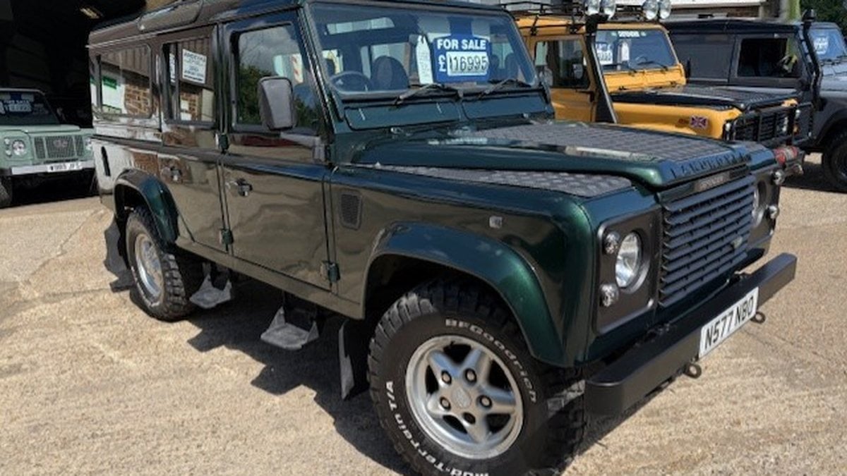 1995 Land Rover Defender Verde Manual, 5 velocidades Volante à direita ...