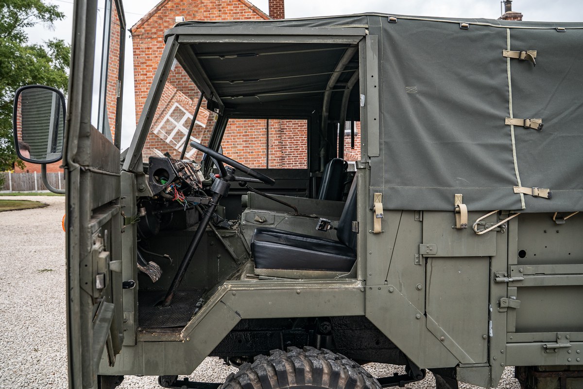 1976 Land Rover 101 Forward Control Green Manual, 4 speed Left Hand ...