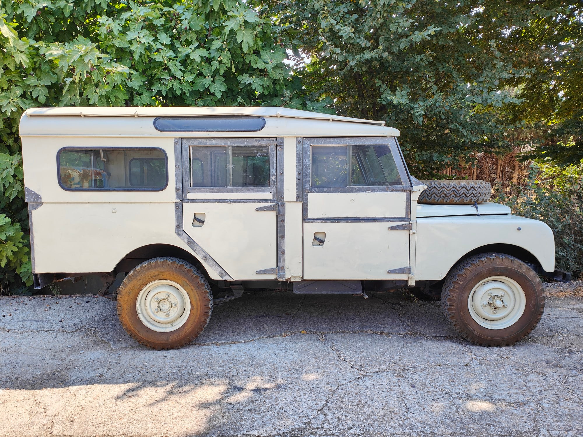 1957 Land Rover 107, foto 1