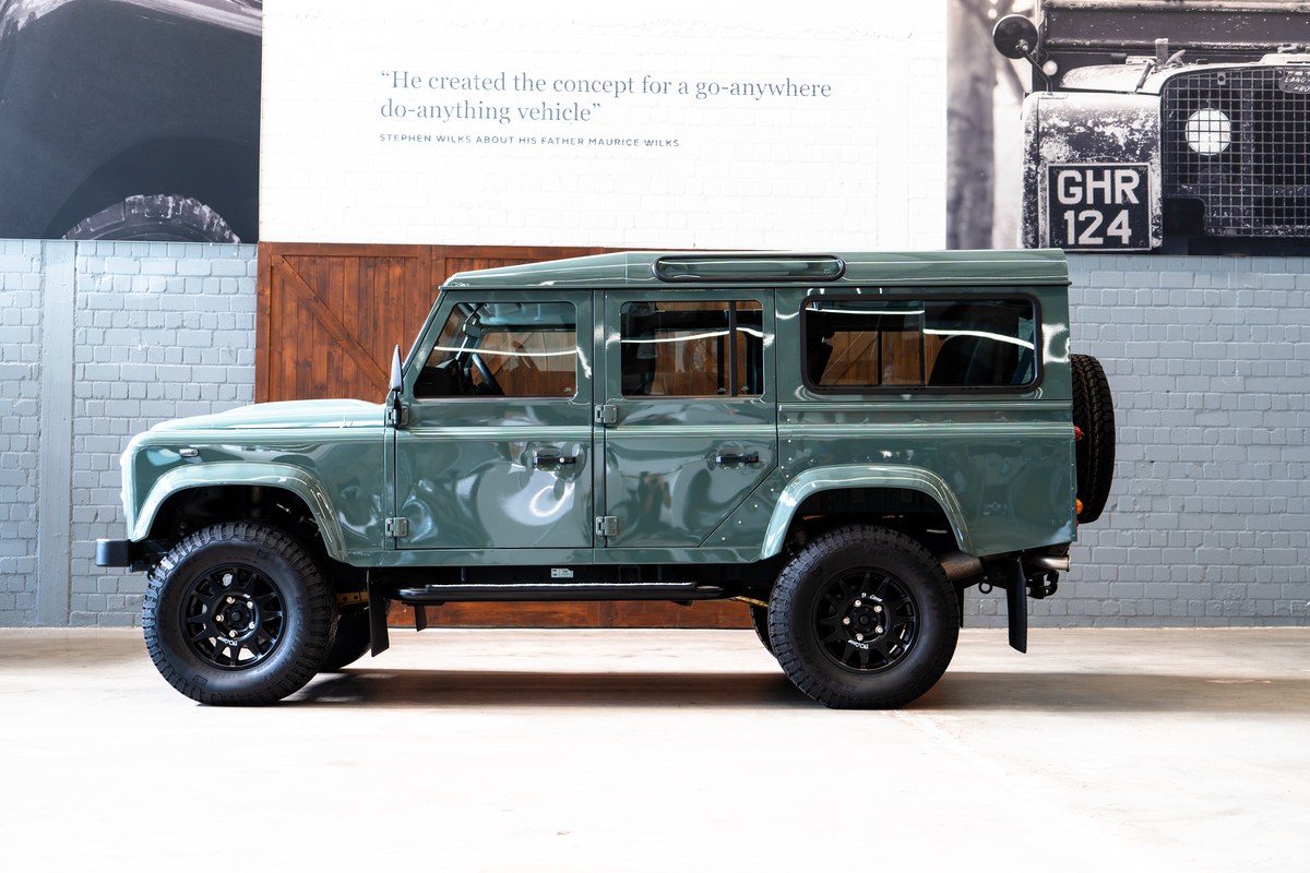 2013 Land Rover Defender Groen Handgeschakeld, 6 versnellingen Links in ...