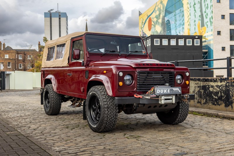 2014defender 2014 Land Rover Defender Dark red Manuel, 6 vitesses Conduite à droite ...
