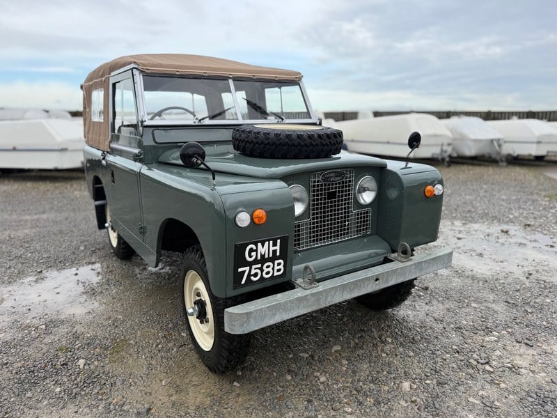 Land Rover Series 2a *Galvanised Chassis – 7 Seater* (GMH)