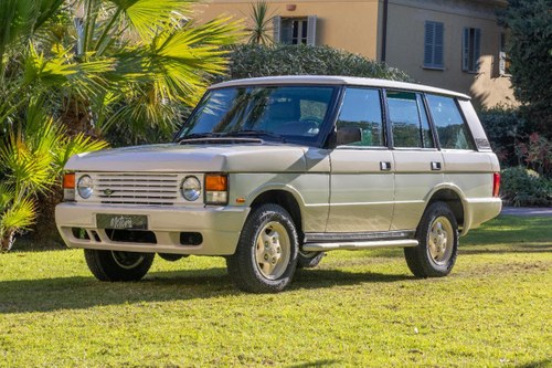 1995 LAND ROVER Range Rover Classic V8 RESTOMOD Te koop