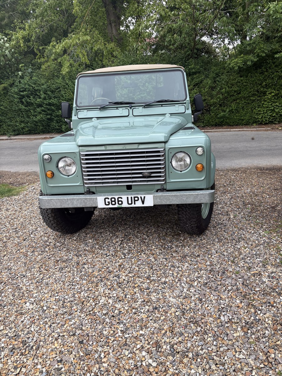 1989 Land Rover Defender Groen Handgeschakeld, 5 versnellingen Rechts ...