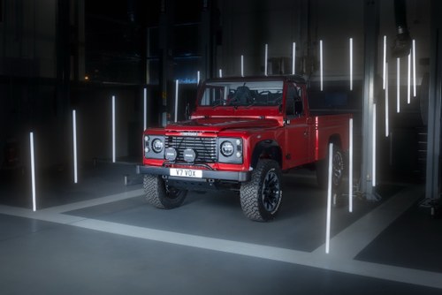 Image 4 for 2001 Land Rover Defender 110 L316