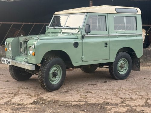 AS NEW 1975 Land Rover Series 3