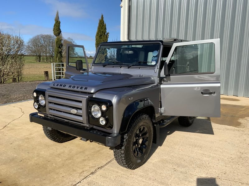 2012 Land Rover Defender - 2 2012 Land Rover Defender - 2