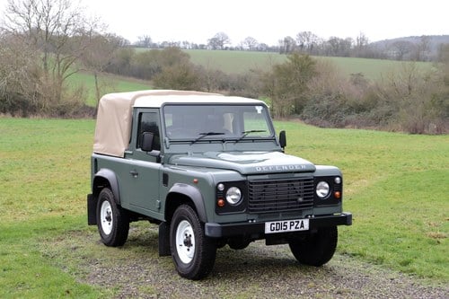 2015 Land Rover Defender 90 Pick-Up Te koop bij veiling