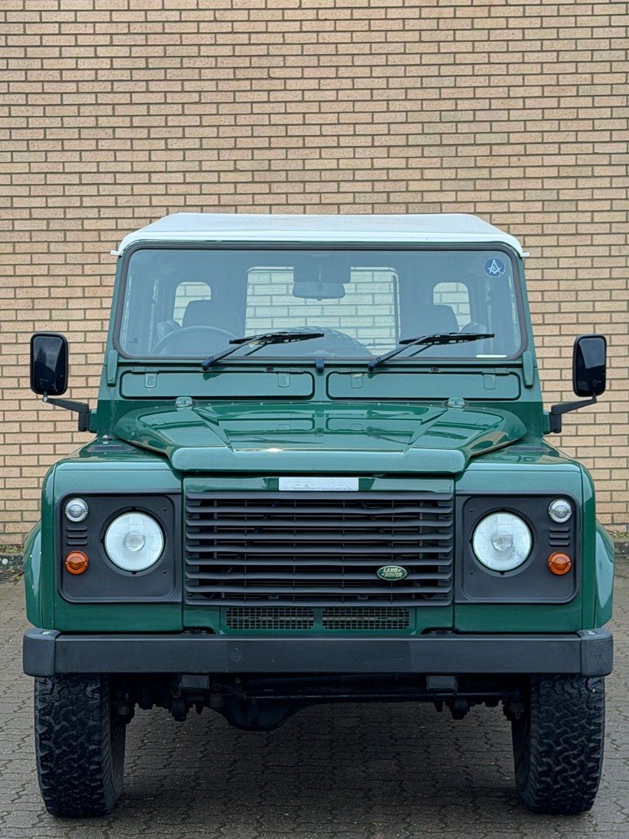 2003 Land Rover Defender Grön manuell, 5 växlar Högerstyrd i ...