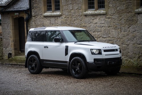 2024 Land Rover Defender 90 3.0 D250 Hard Top 21,000 Miles VENDUTO