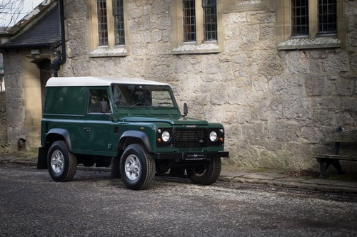 2006 Land Rover Defender 90 Td5 Hard Top Very Original Example VENDU
