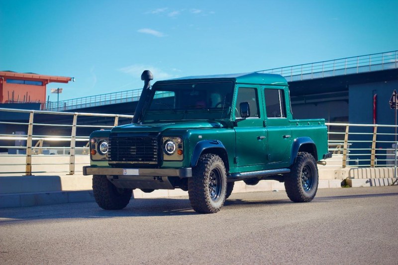 2004 Land Rover Defender - 1 2004 Land Rover Defender - 1