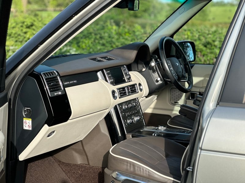 2012 Land Rover Range Rover - 2 2012 Land Rover Range Rover - 2