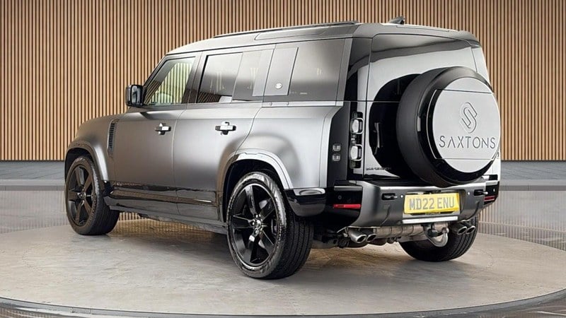 2022 Land Rover Defender - 2 2022 Land Rover Defender - 2
