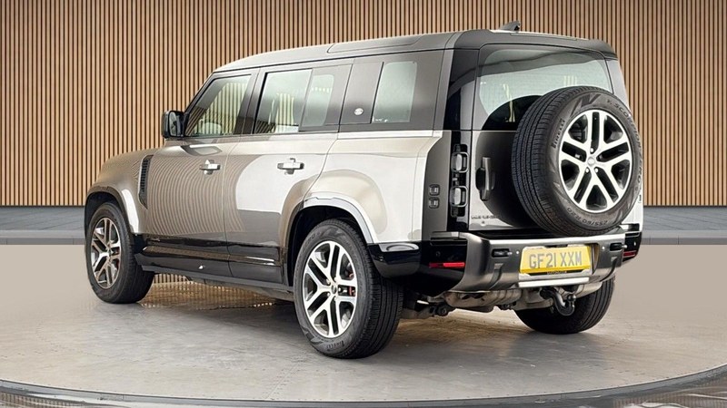2021 Land Rover Defender - 2 2021 Land Rover Defender - 2