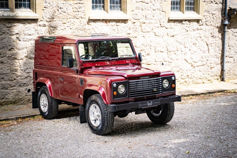 2000 Land Rover Defender - 1 2000 Land Rover Defender - 1