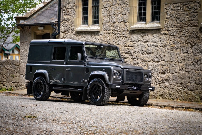 2016 Land Rover Defender - 2 2016 Land Rover Defender - 2
