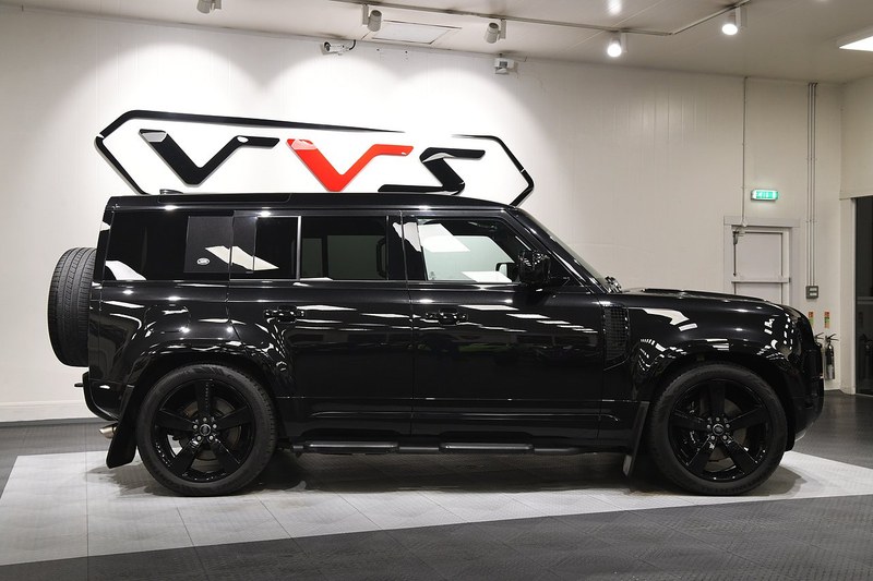 2024 Land Rover Defender - 2 2024 Land Rover Defender - 2