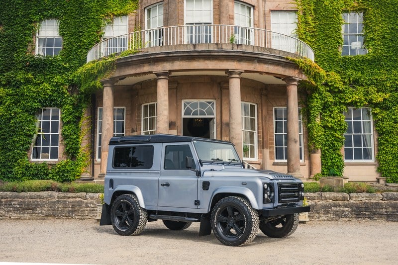 2010 Land Rover Defender - 2 2010 Land Rover Defender - 2