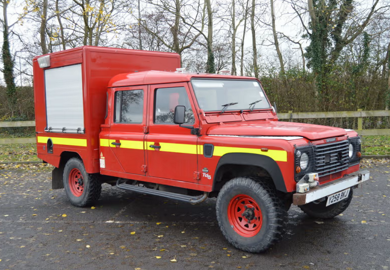 2001 Land Rover Defender - 2 2001 Land Rover Defender - 2