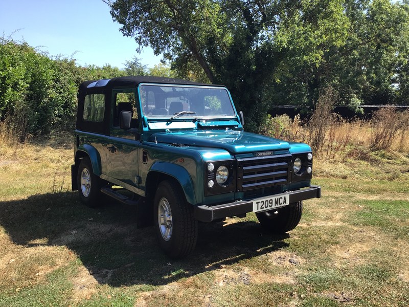 1999 Land Rover Defender - 1 1999 Land Rover Defender - 1