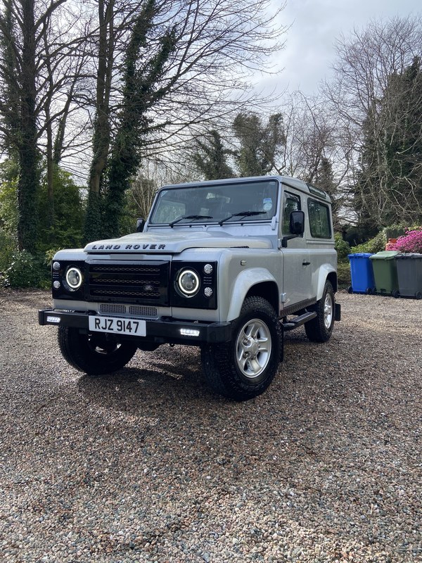 2010 Land Rover Defender - 1 2010 Land Rover Defender - 1