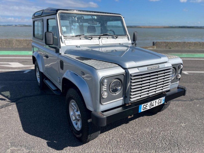 2007 Land Rover Defender - 2 2007 Land Rover Defender - 2