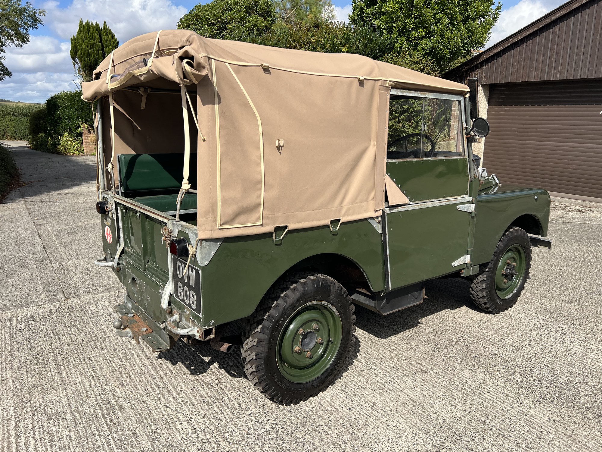 1949 Land Rover Series 1. 80” Lights behind the Grill, foto 5