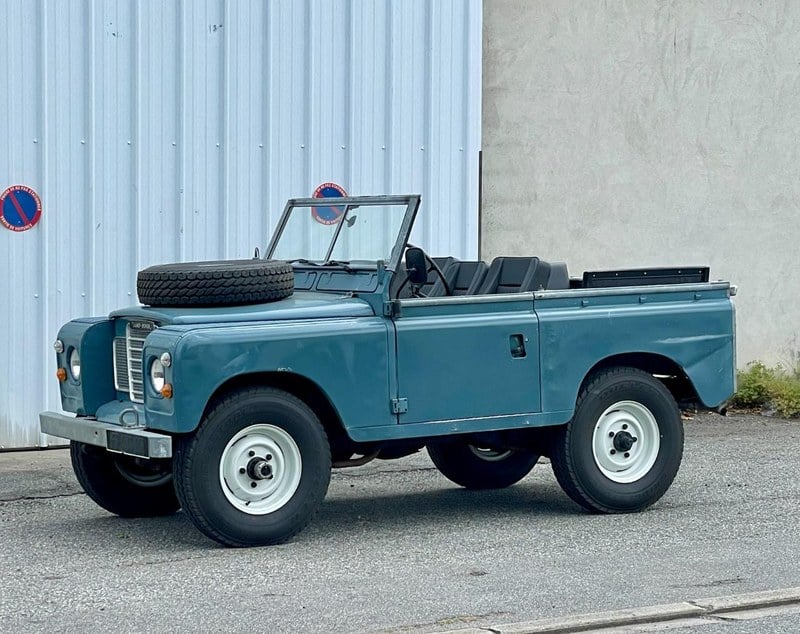 1983 Land Rover Series 3 - 2 1983 Land Rover Series 3 - 2