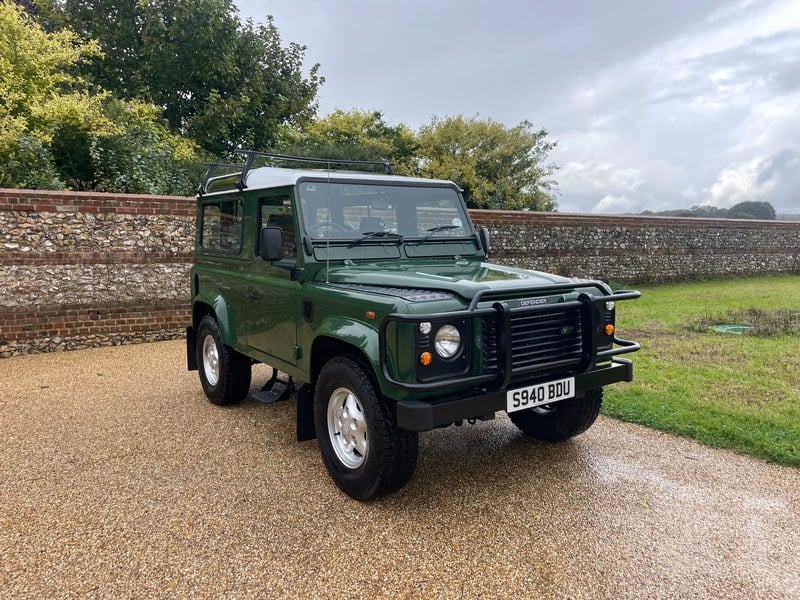 1998 Land Rover Defender - 1 1998 Land Rover Defender - 1